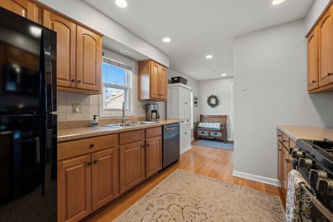 Tiny photo for 530 RIVER FRONT Circle #608, Naperville, IL 60540 (MLS # 12605433)