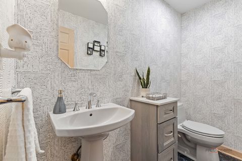 Tiny photo for 395 Blue Ash Drive, Buffalo Grove, IL 60089 (MLS # 12539149)