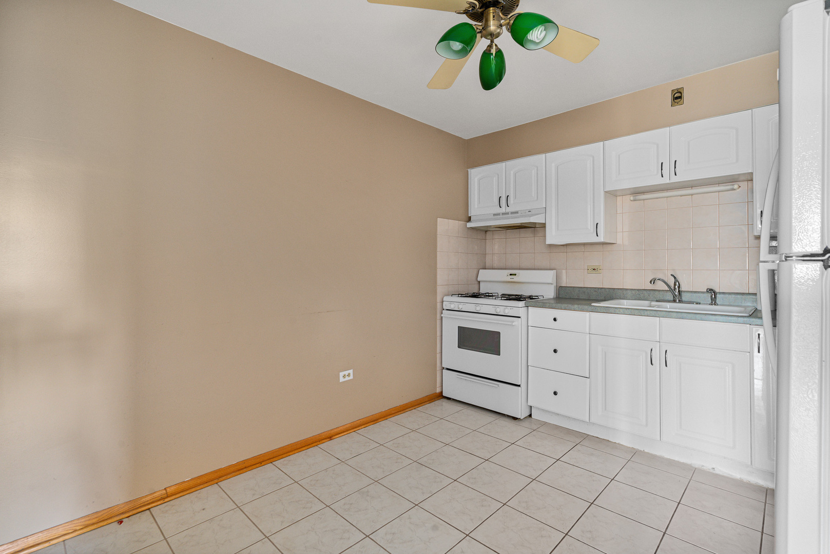 3001 N PARIS Avenue 207