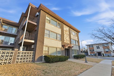 Tiny photo for 3001 N PARIS Avenue #207, River Grove, IL 60171 (MLS # 12563015)