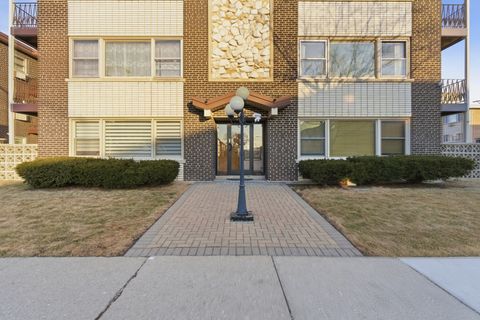 Tiny photo for 3001 N PARIS Avenue #207, River Grove, IL 60171 (MLS # 12563015)