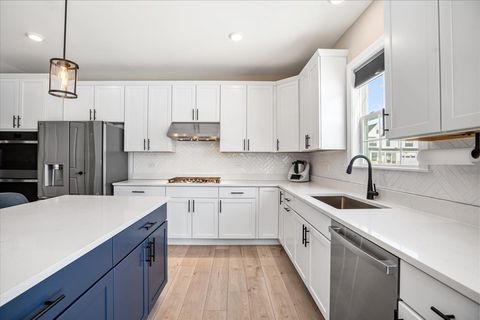 Tiny photo for 11306 Kinney Way, Huntley, IL 60142 (MLS # 12545084)