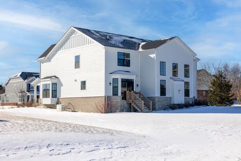 Tiny photo for 4 Crystal Downs Drive, Hawthorn Woods, IL 60047 (MLS # 12548789)