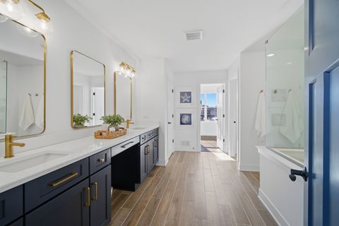 Tiny photo for 4 Crystal Downs Drive, Hawthorn Woods, IL 60047 (MLS # 12548789)