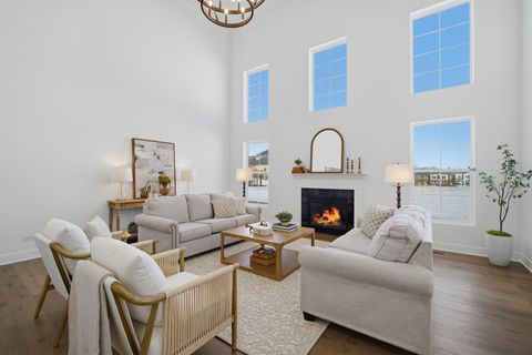 Tiny photo for 4 Crystal Downs Drive, Hawthorn Woods, IL 60047 (MLS # 12548789)