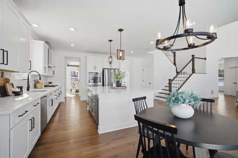 Tiny photo for 4 Crystal Downs Drive, Hawthorn Woods, IL 60047 (MLS # 12548789)