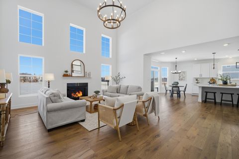 Tiny photo for 4 Crystal Downs Drive, Hawthorn Woods, IL 60047 (MLS # 12548789)