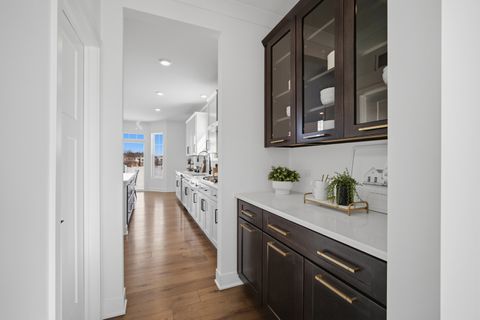 Tiny photo for 4 Crystal Downs Drive, Hawthorn Woods, IL 60047 (MLS # 12548789)