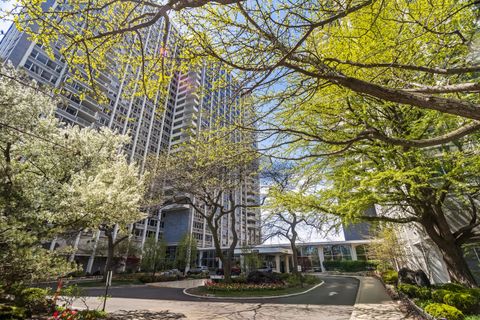 Photo of 4250 N Marine Drive #1830, Chicago, IL 60613 (MLS # 12629099)