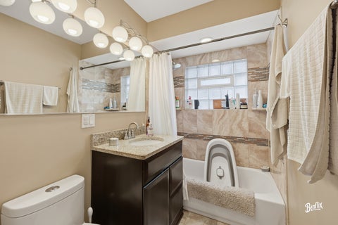 Tiny photo for 6901 31st Street, Berwyn, IL 60402 (MLS # 12666691)
