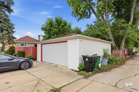 Tiny photo for 6901 31st Street, Berwyn, IL 60402 (MLS # 12666691)