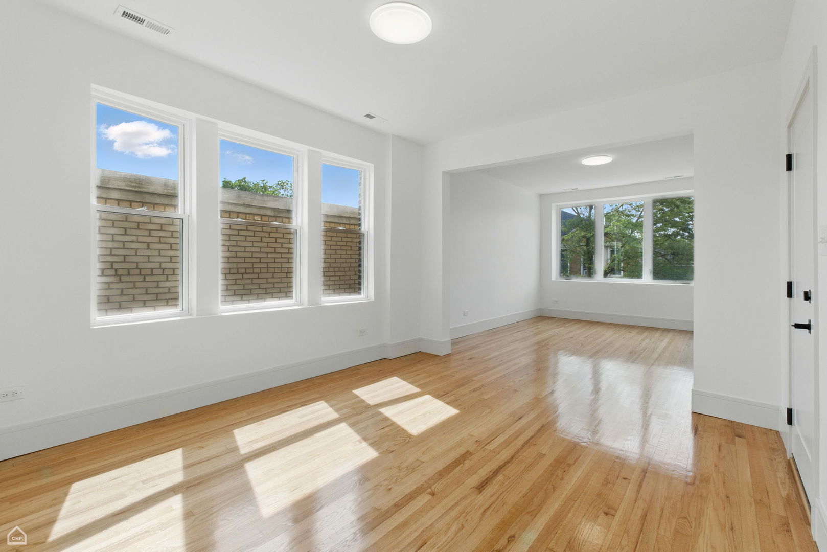 1928 W 21st Street