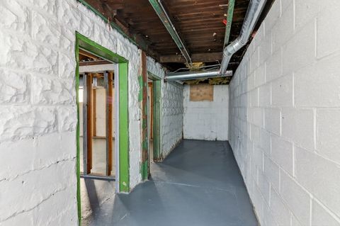 Tiny photo for 1800 S Cora Street, Crest Hill, IL 60403 (MLS # 12515304)