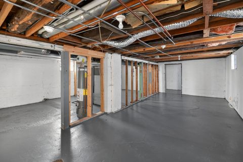 Tiny photo for 1800 S Cora Street, Crest Hill, IL 60403 (MLS # 12515304)