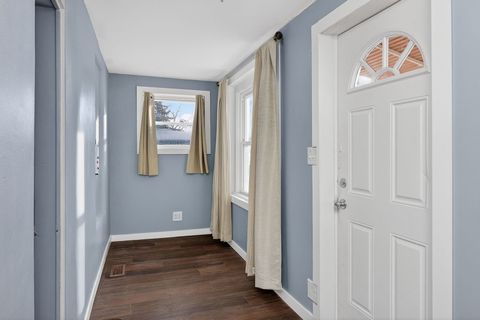 Tiny photo for 1800 S Cora Street, Crest Hill, IL 60403 (MLS # 12515304)