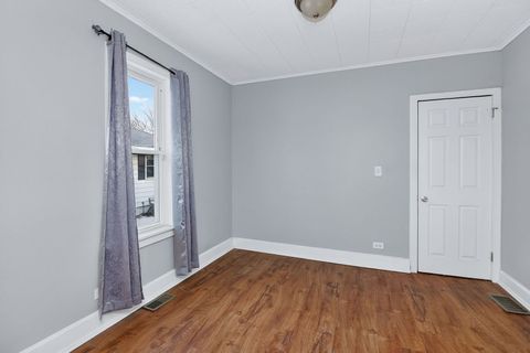 Tiny photo for 1800 S Cora Street, Crest Hill, IL 60403 (MLS # 12515304)