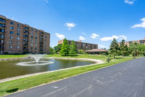 A home in Mount Prospect