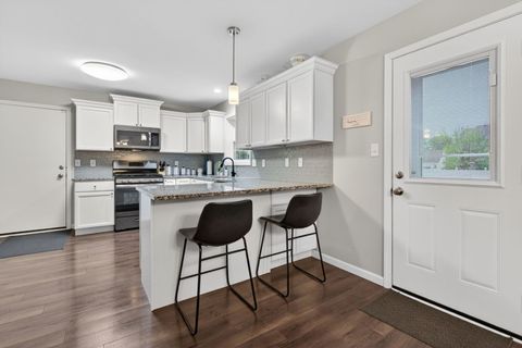 Tiny photo for 300 Arrowhead Drive, Minooka, IL 60447 (MLS # 12629531)