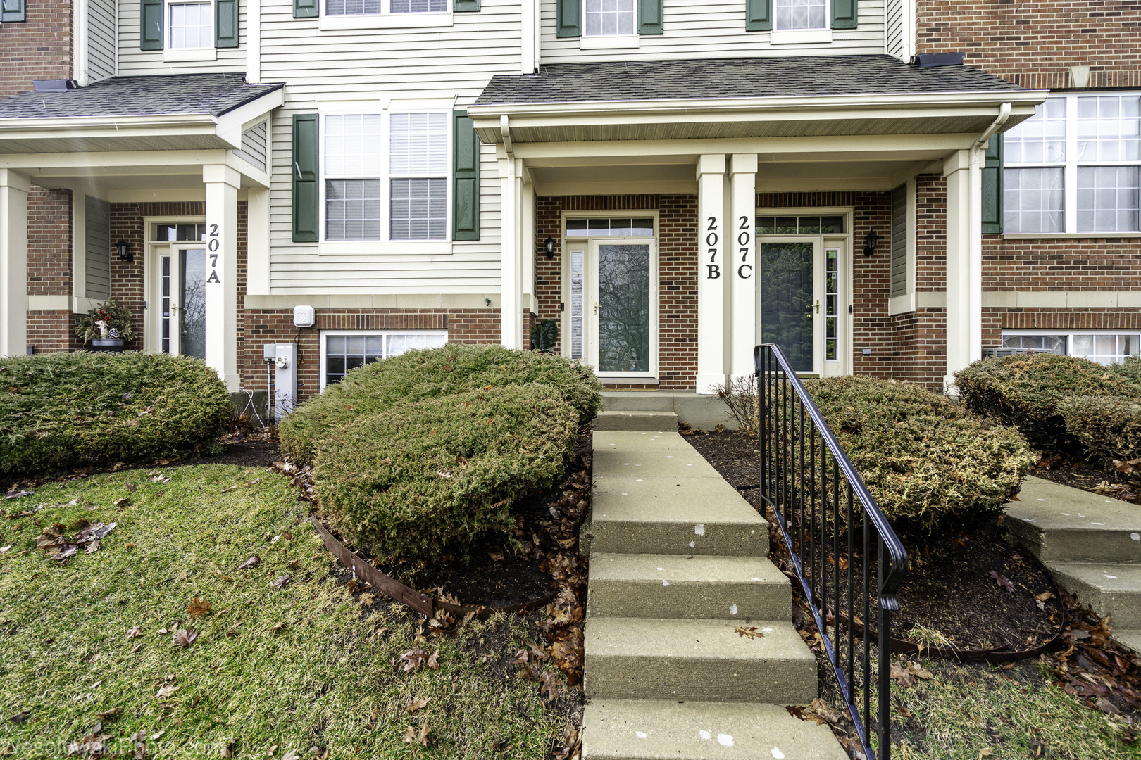 207 N Louis Street B