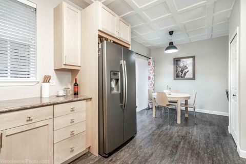 Tiny photo for 207 N Louis Street #B, Mount Prospect, IL 60056 (MLS # 12585466)