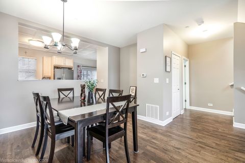 Tiny photo for 207 N Louis Street #B, Mount Prospect, IL 60056 (MLS # 12585466)