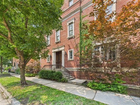 Tiny photo for 1242 W Dickens Avenue, Chicago, IL 60614 (MLS # 12435745)
