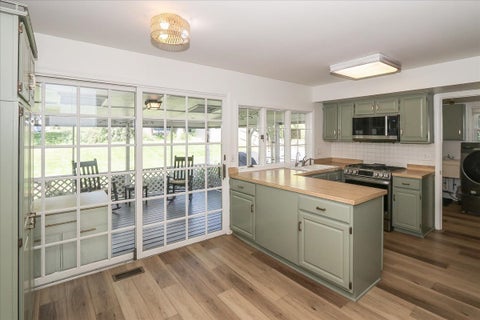 Tiny photo for 316 Ambleside Drive, Roselle, IL 60172 (MLS # 12729588)