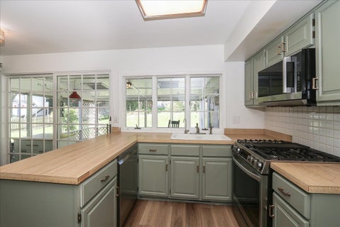 Tiny photo for 316 Ambleside Drive, Roselle, IL 60172 (MLS # 12729588)