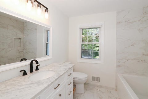 Tiny photo for 316 Ambleside Drive, Roselle, IL 60172 (MLS # 12729588)