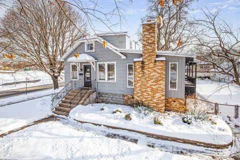 Photo of 9801 WASHINGTON Avenue, Oak Lawn, IL 60453 (MLS # 12529710)