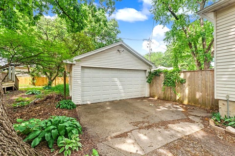 Tiny photo for 1406 W CHURCH Street, Champaign, IL 61821 (MLS # 12661681)