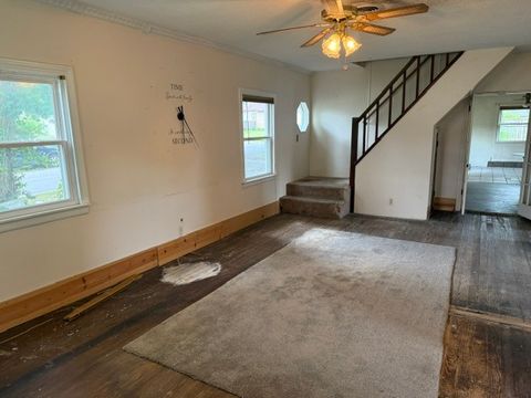 Photo of 1110 E OAK Street, West Frankfort, IL 62896 (MLS # 12692067)