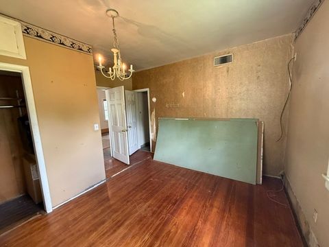 Tiny photo for 1110 E OAK Street, West Frankfort, IL 62896 (MLS # 12692067)