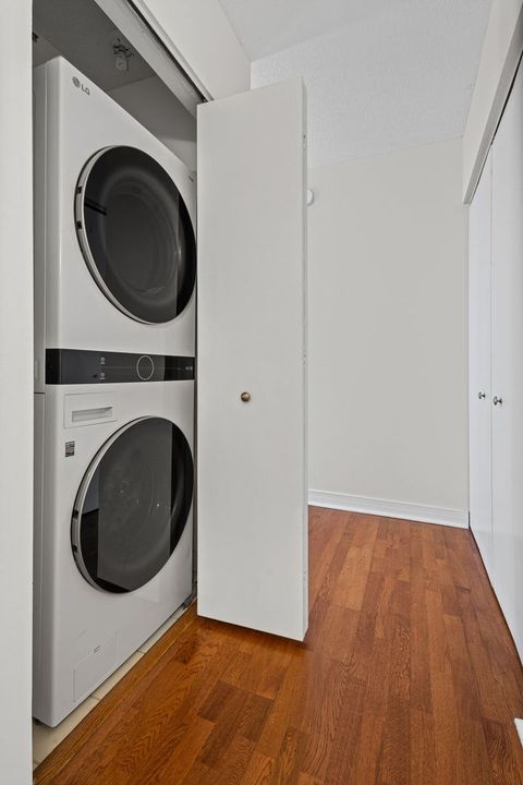 Tiny photo for 512 N McClurg Court #1410, Chicago, IL 60611 (MLS # 12605711)