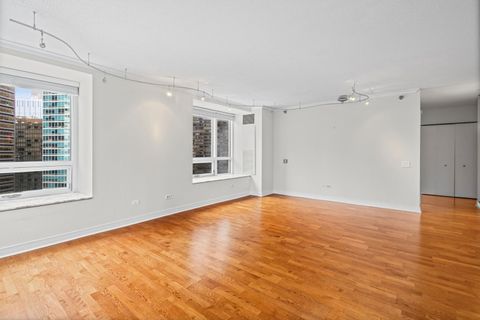 Tiny photo for 512 N McClurg Court #1410, Chicago, IL 60611 (MLS # 12605711)