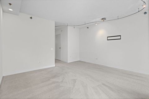 Tiny photo for 512 N McClurg Court #1410, Chicago, IL 60611 (MLS # 12605711)