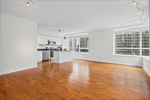 Tiny photo for 512 N McClurg Court #1410, Chicago, IL 60611 (MLS # 12605711)