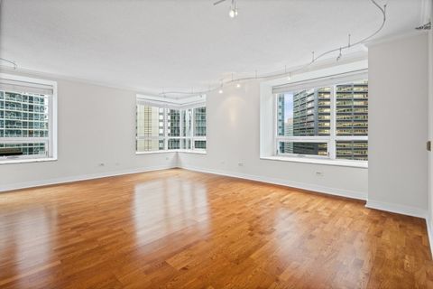 Tiny photo for 512 N McClurg Court #1410, Chicago, IL 60611 (MLS # 12605711)