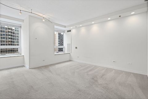 Tiny photo for 512 N McClurg Court #1410, Chicago, IL 60611 (MLS # 12605711)