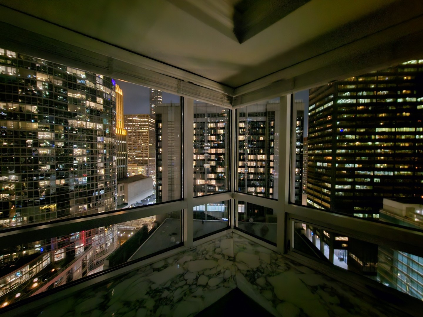 512 N McClurg Court 1410