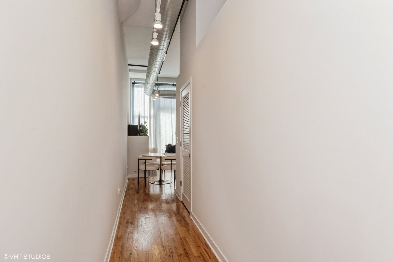 1224 W Van Buren Street 508