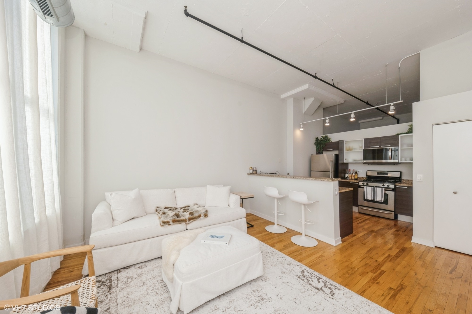 1224 W Van Buren Street 508