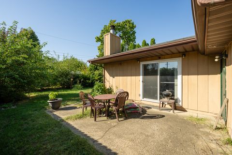 Tiny photo for 1207 W Tremont Street, Urbana, IL 61801 (MLS # 12476072)