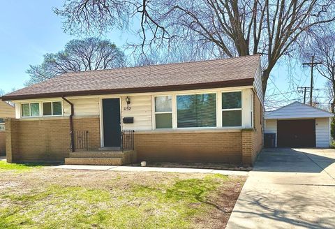 Tiny photo for 1152 Hiawatha Drive, Elgin, IL 60120 (MLS # 12498128)