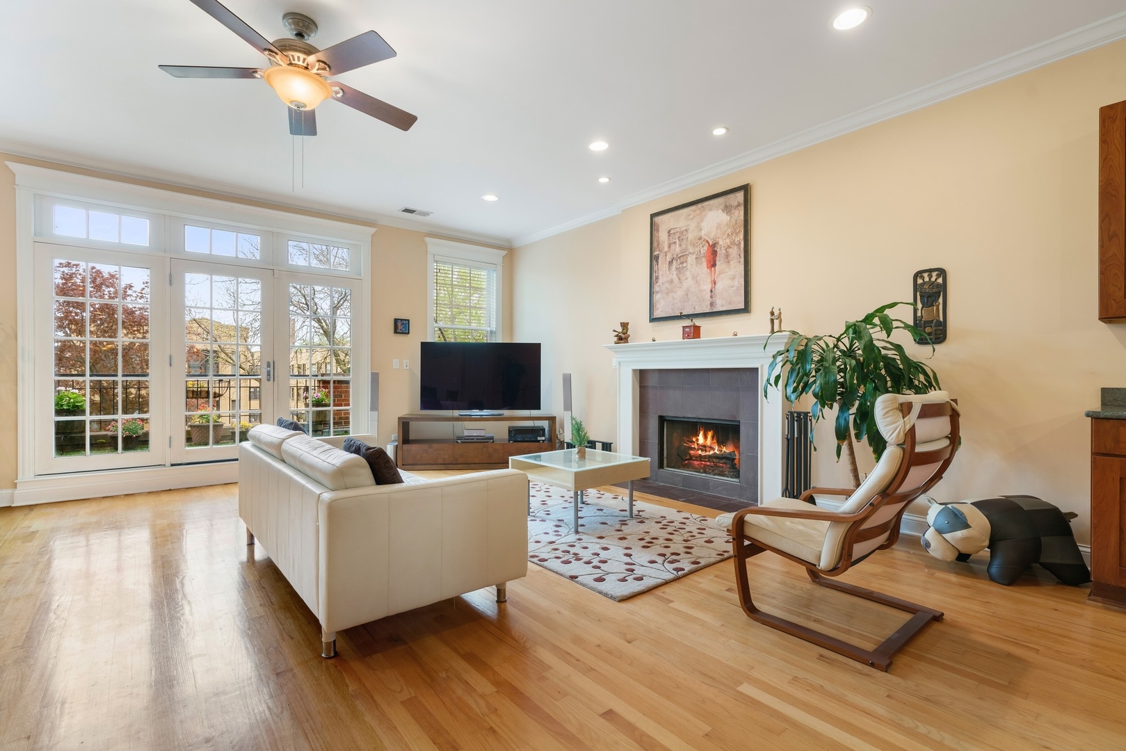3820 N GREENVIEW Avenue 3P
