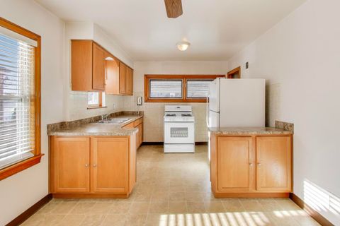 Tiny photo for 5546 S Nottingham Avenue, Chicago, IL 60638 (MLS # 12541550)
