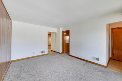 Tiny photo for 5546 S Nottingham Avenue, Chicago, IL 60638 (MLS # 12541550)