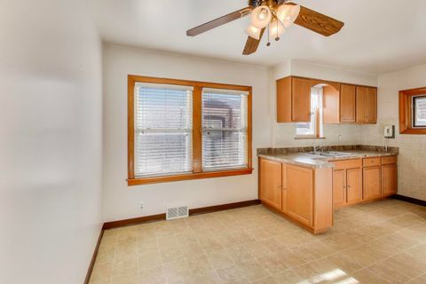 Tiny photo for 5546 S Nottingham Avenue, Chicago, IL 60638 (MLS # 12541550)
