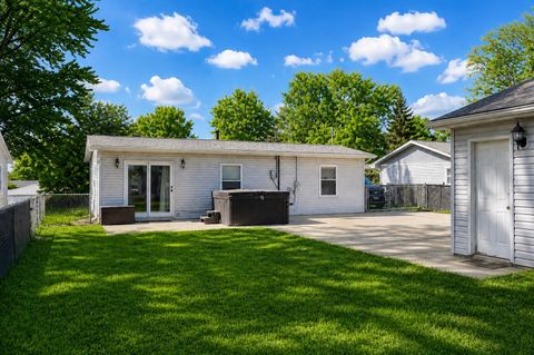 Tiny photo for 2006 E 7th Street, Sterling, IL 61081 (MLS # 12637957)