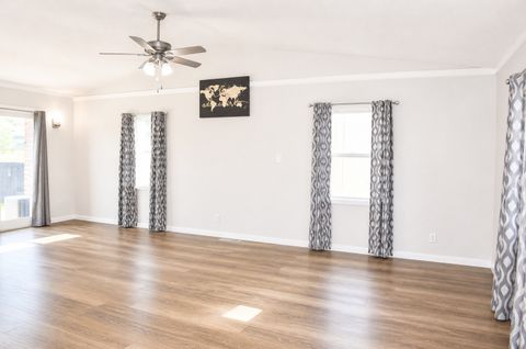 Tiny photo for 2006 E 7th Street, Sterling, IL 61081 (MLS # 12637957)